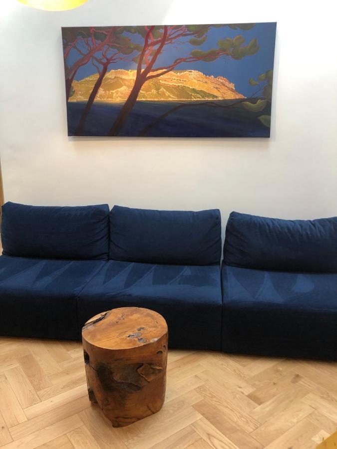 Appart Port Cassis Village Parking Bagian luar foto