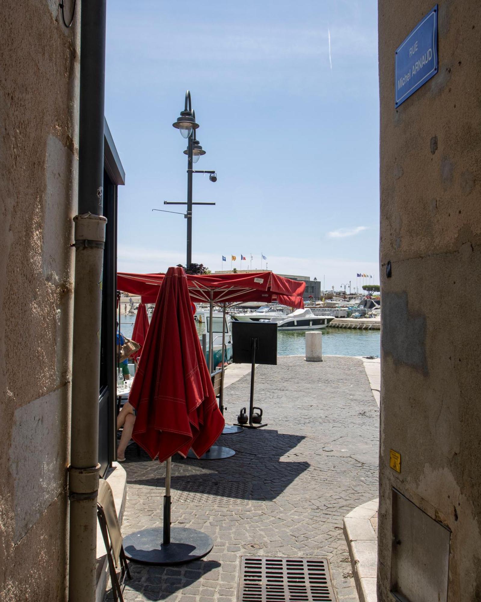 Appart Port Cassis Village Parking Bagian luar foto