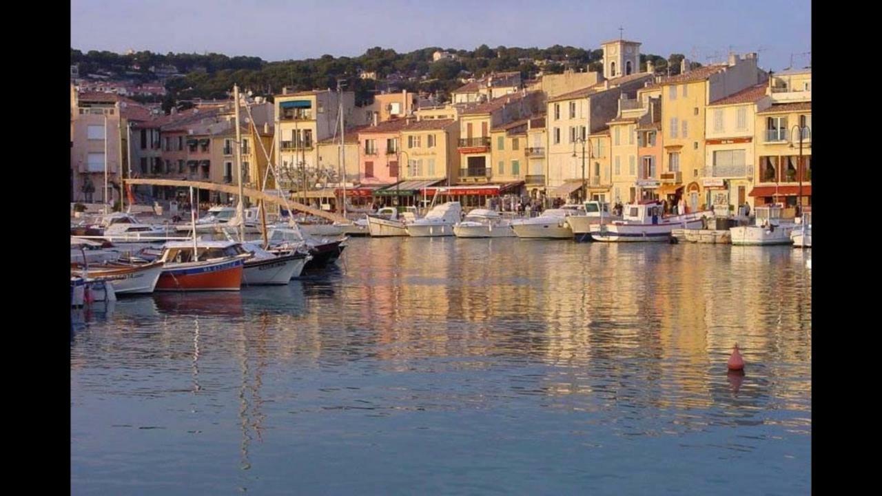 Appart Port Cassis Village Parking Bagian luar foto