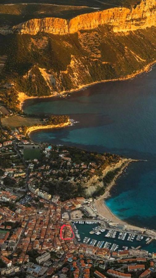 Appart Port Cassis Village Parking Bagian luar foto